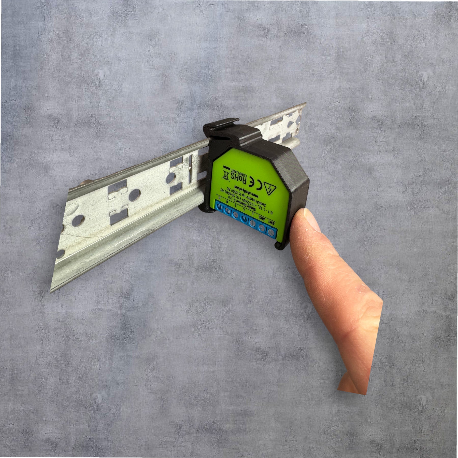 Shelly Dimmer 2 für eine 35 mm DIN Hutschiene